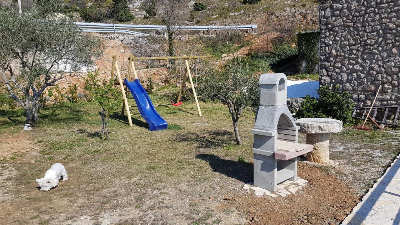 Kuca Za Odmor Jelena Villa Starigrad Paklenica Exterior foto