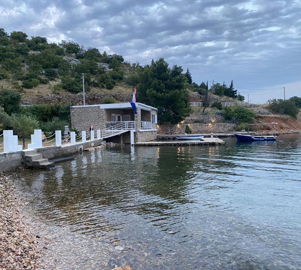 Kuca Za Odmor Jelena Villa Starigrad Paklenica Exterior foto