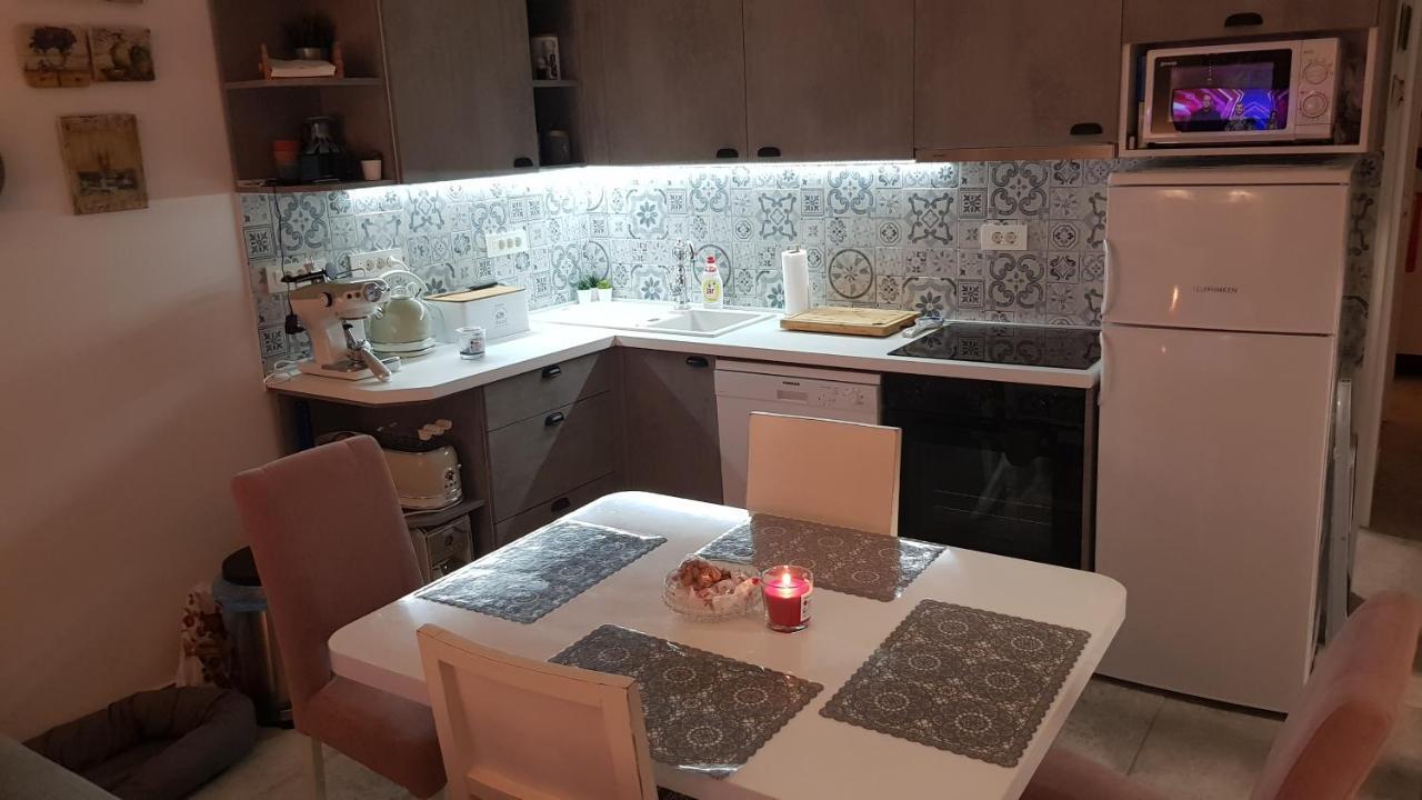 Kuca Za Odmor Jelena Villa Starigrad Paklenica Exterior foto